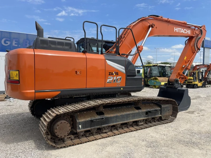 Багер Hitachi ZX 210 LC-7, снимка 6 - Индустриална техника - 45730269