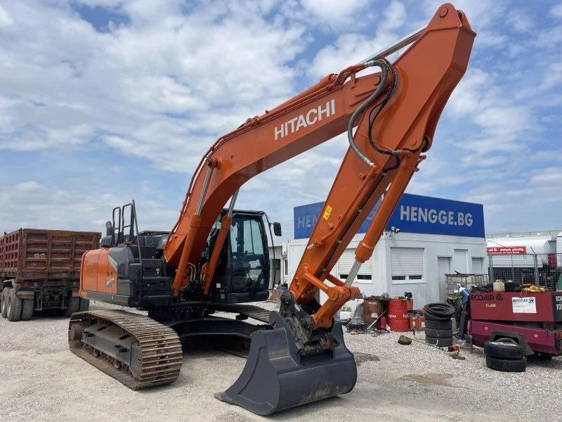 Багер Hitachi ZX 210 LC-7, снимка 15 - Индустриална техника - 45730269