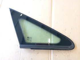 Стъкло предно дясно триъгълно Опел Зафира Б (1)