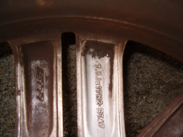 Гуми с джанти Kumho 215/50R17