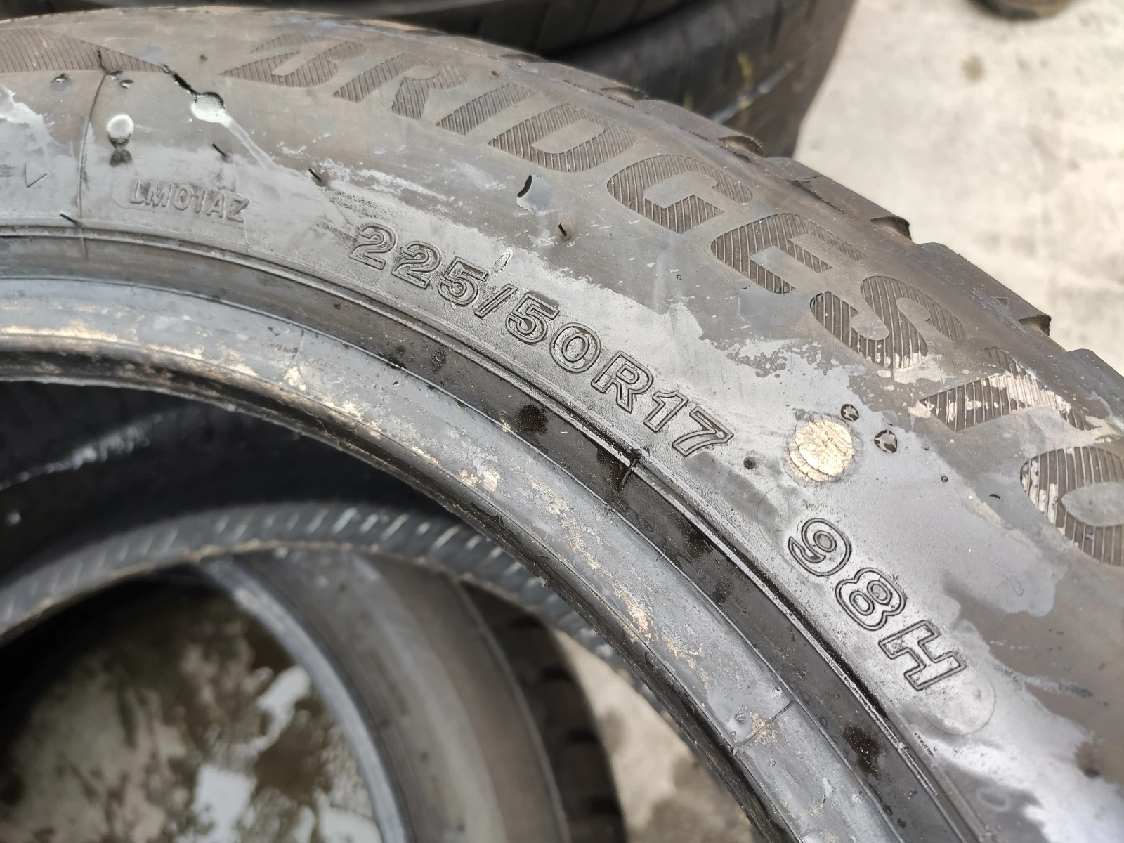 Гуми Зимни 225/50R17, снимка 9 - Гуми и джанти - 54986401