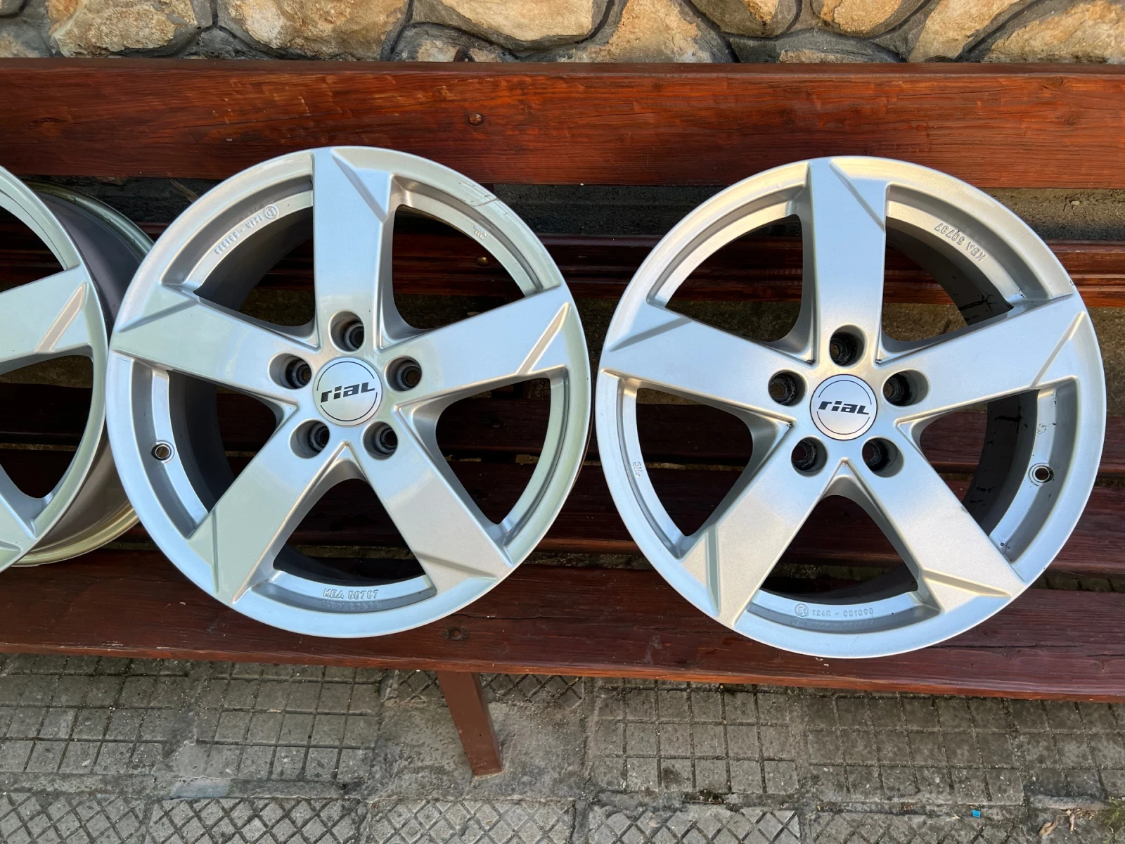 ������ | Mobile.bg � ����������� 3