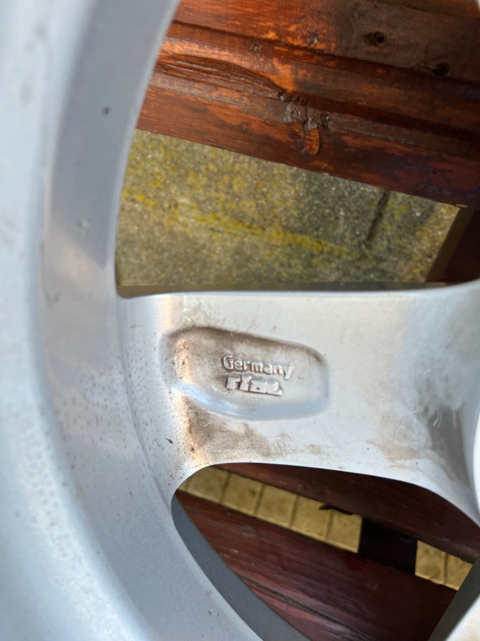 ������ | Mobile.bg � ����������� 9
